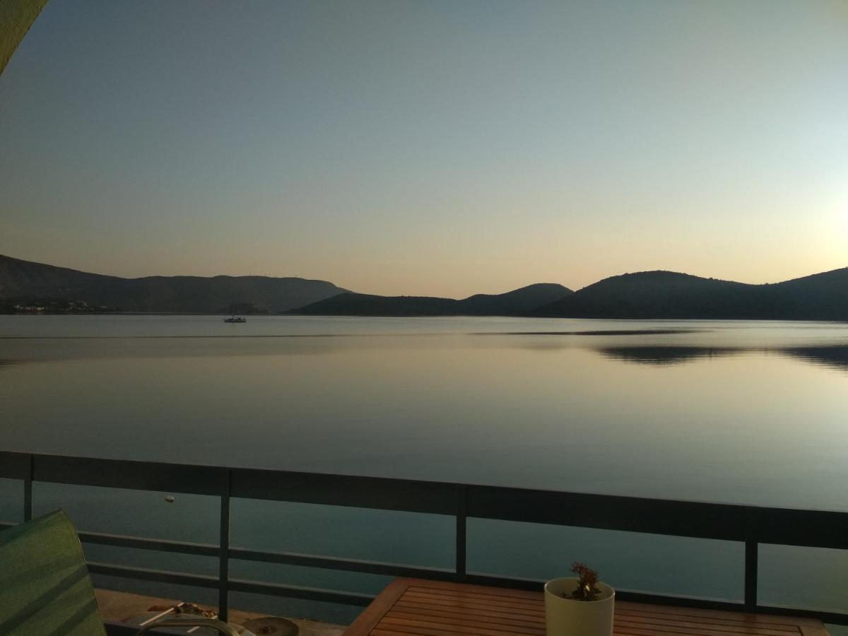 Marilena Seaside House Apartment Elounda Екстериор снимка
